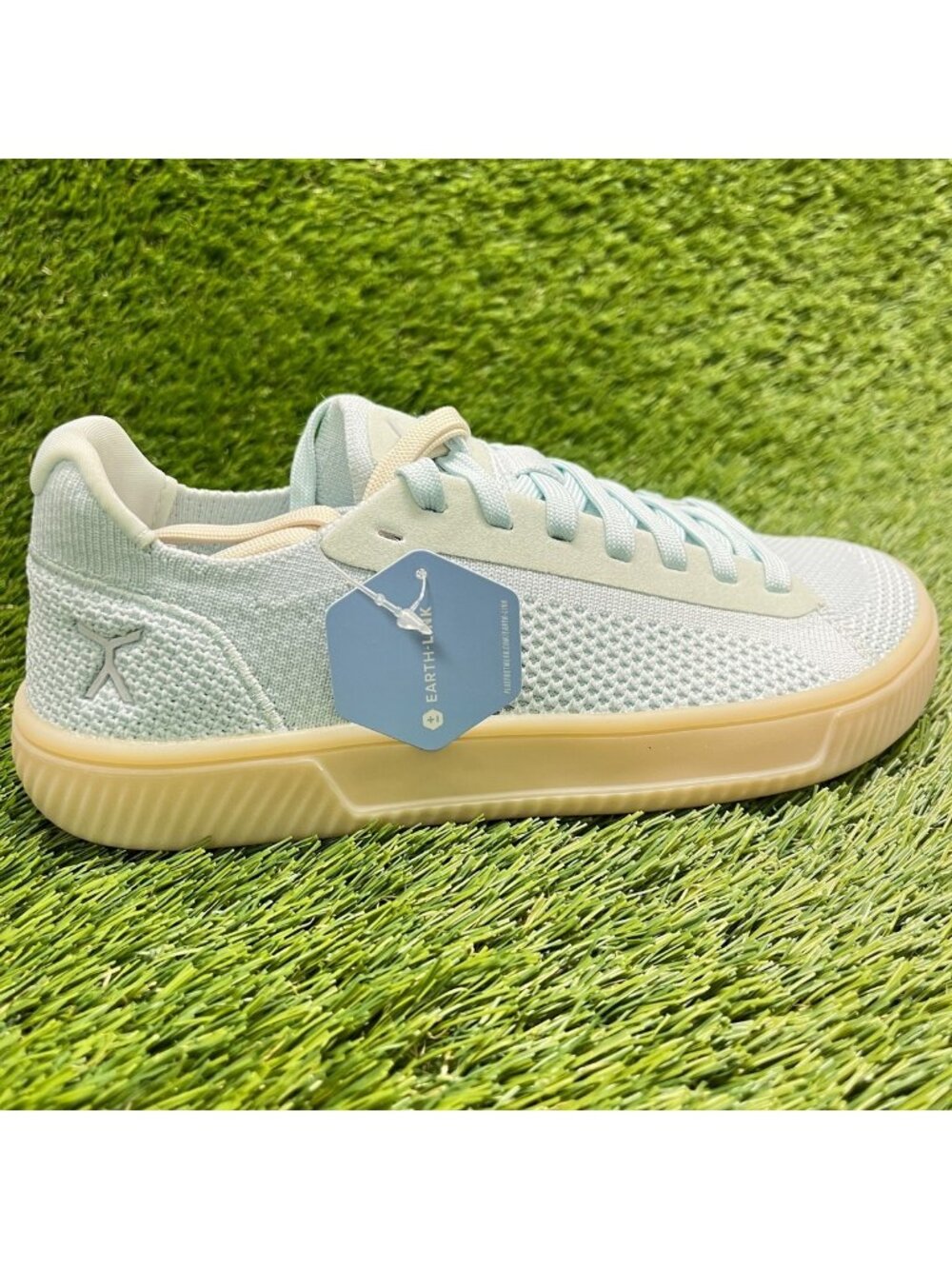 Flux Footwear Adapt Trainer Icecube Blue Womens Size 7.5 Athletic Shoes Sneakers